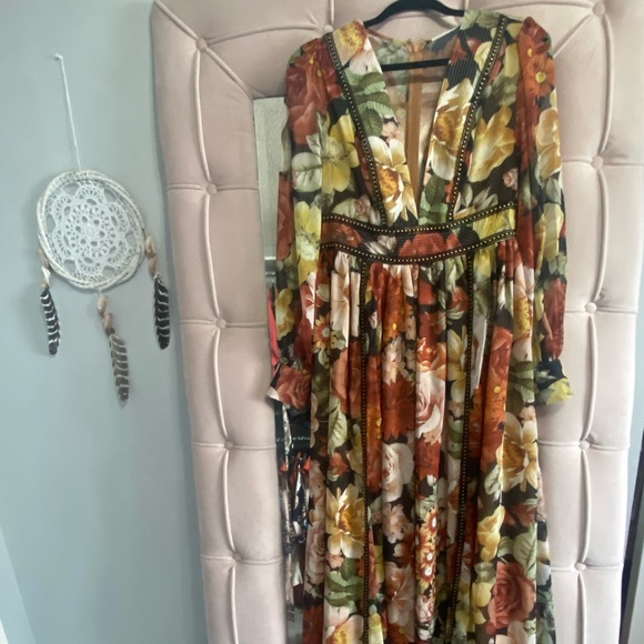 Floral, long sleeve maxi dress. Large. Tags on - Picture 6 of 9